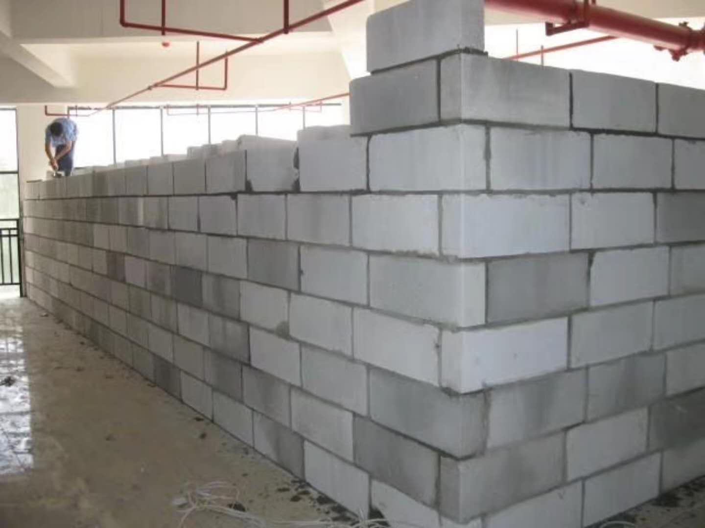 夏津蒸压加气混凝土砌块承重墙静力和抗震性能的研究